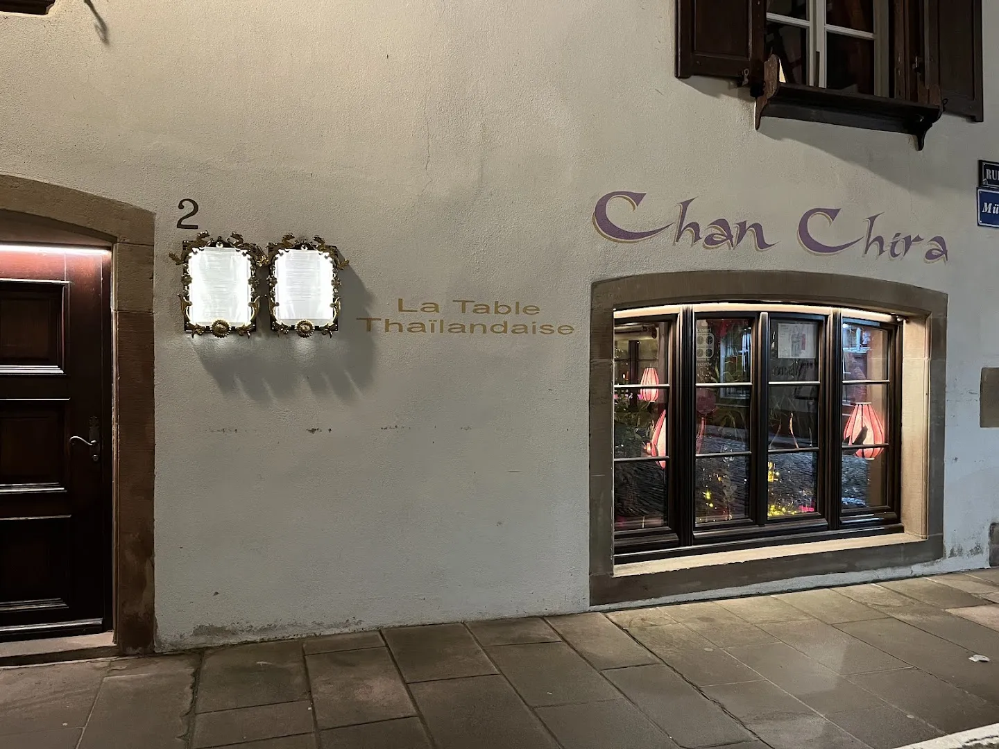 Chan Chira - La table thaïlandaise